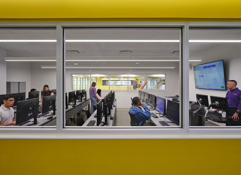 MCC Foglia CATI Ross Barney Architects Kendall Mc Caugherty Photo 1957 025