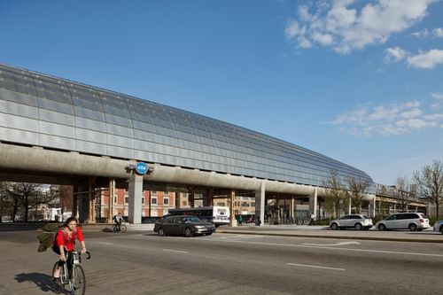 Cermak Mc Cormick Place Station 04