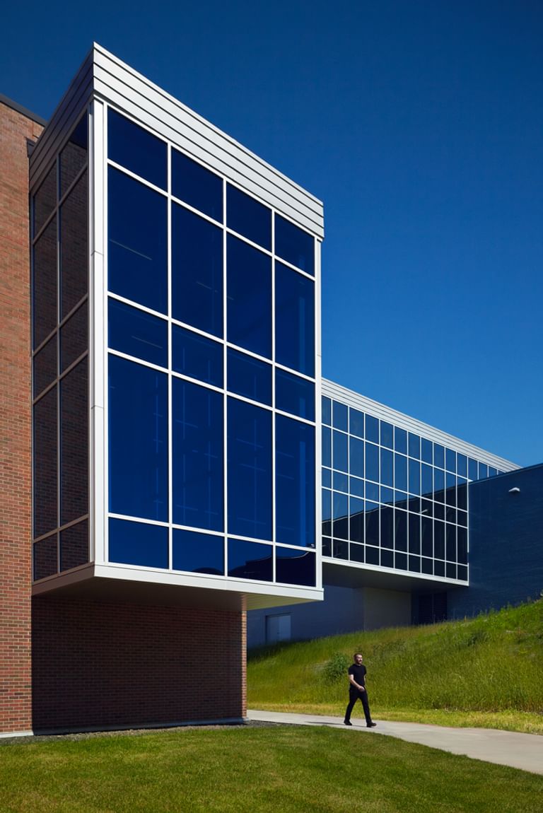 003 WEB READY Ross Barney Lake Superior College Health Sciences Duluth