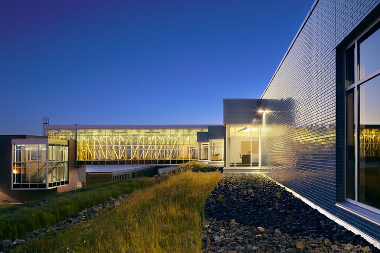009 WEB READY Ross Barney Lake Superior College Health Sciences Duluth